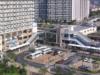 駐車場 正面